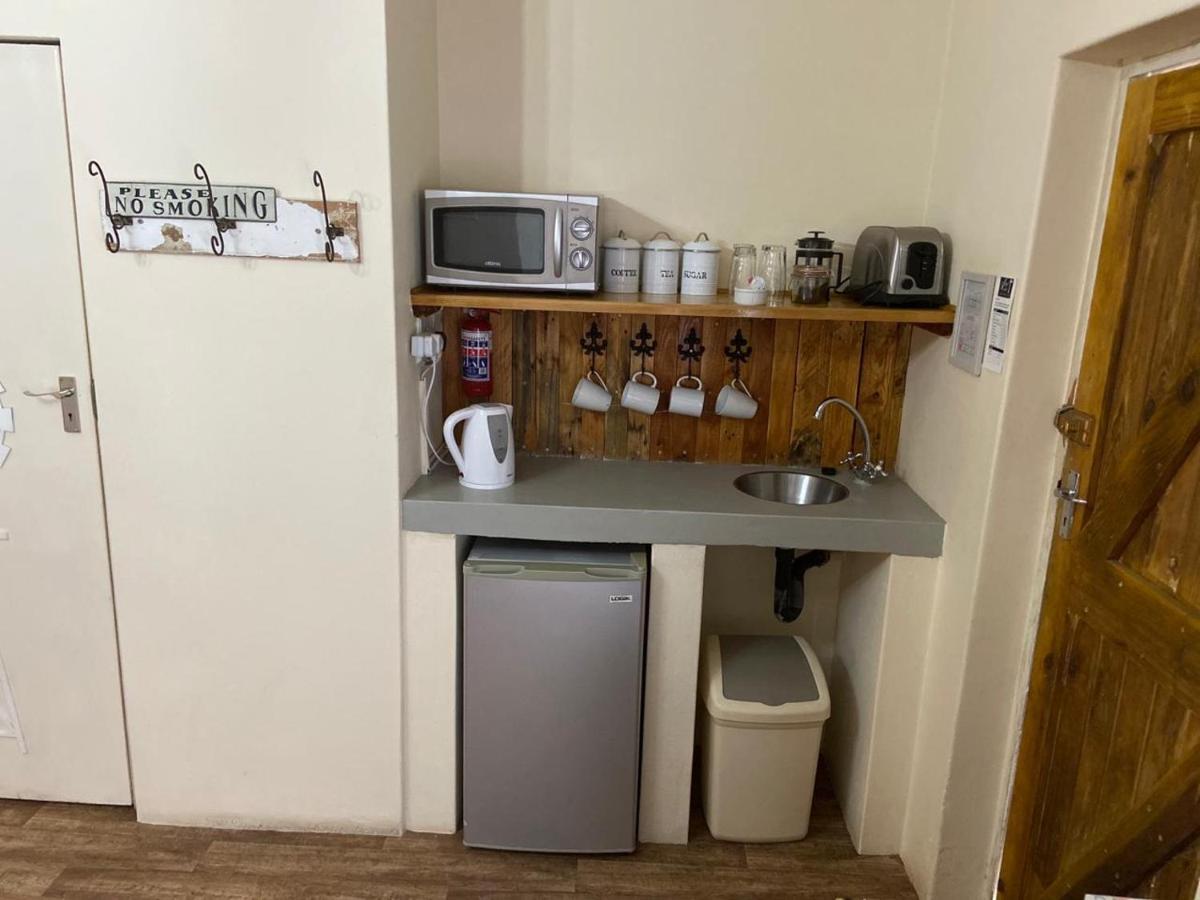 Cape Karoo Guesthouse โบฟอร์ตเวสต์ ภายนอก รูปภาพ