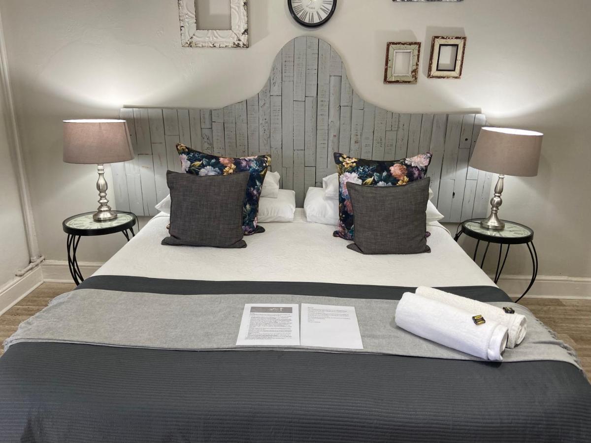 Cape Karoo Guesthouse โบฟอร์ตเวสต์ ภายนอก รูปภาพ