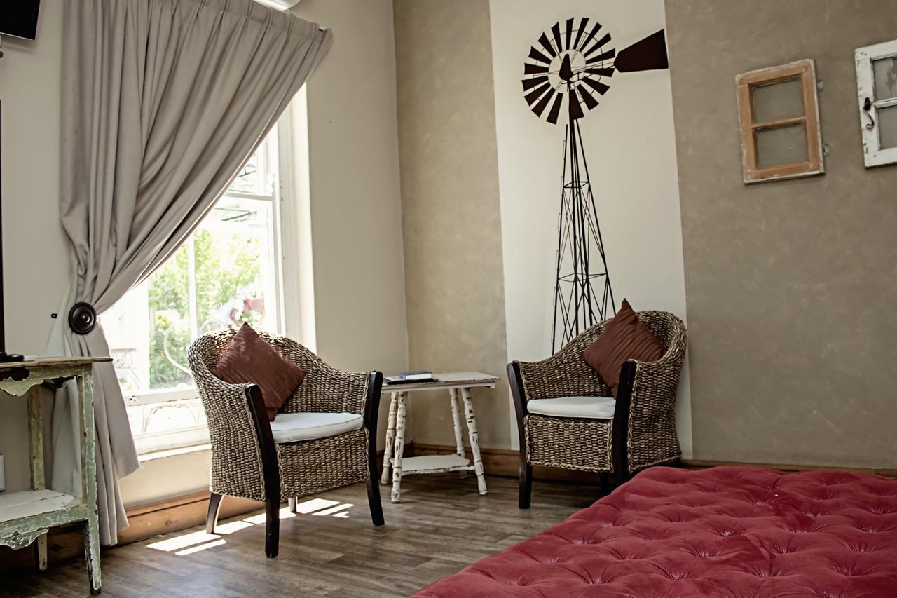 Cape Karoo Guesthouse โบฟอร์ตเวสต์ ภายนอก รูปภาพ